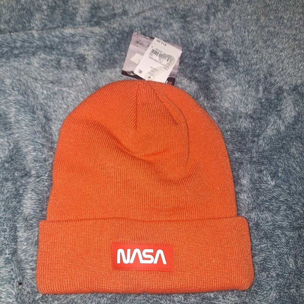 NASA Mad Engine NWT Adult One Size Beanie Orange Vols Knit Cuffed Cap Football